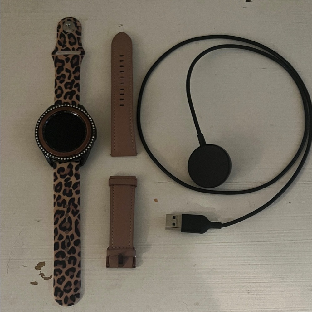 Samsung Leopard Print Smartwatch Rose Gold with Pink Bands